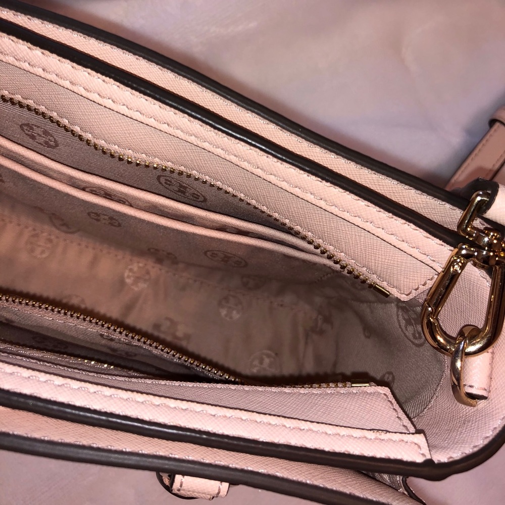 Tory Burch Robinson - Picture 6 of 6